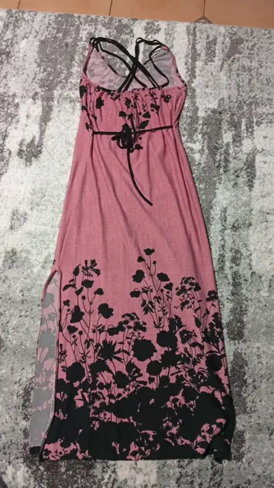 Vestido largo rosa con estampado floral - miniatura 2