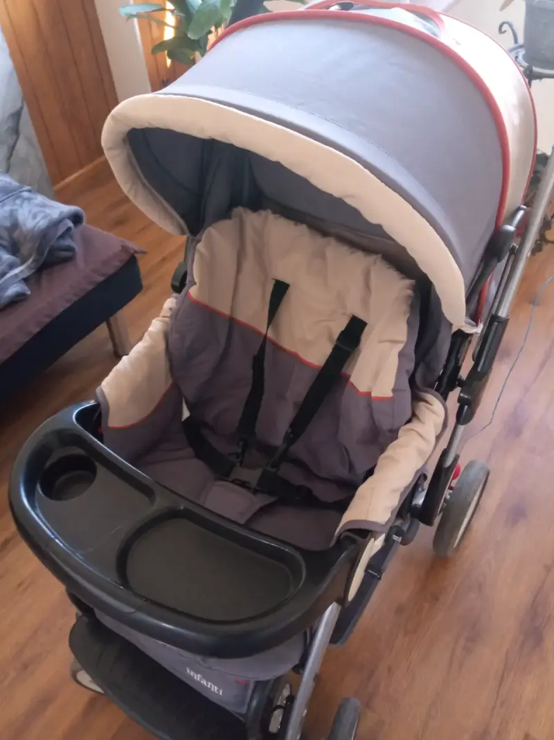 Coche de bebé Infanti plegable con bandeja - 3