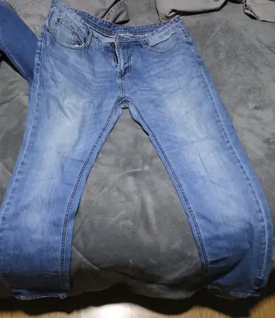 Lote de 7 jeans para hombre en varios colores - miniatura 6