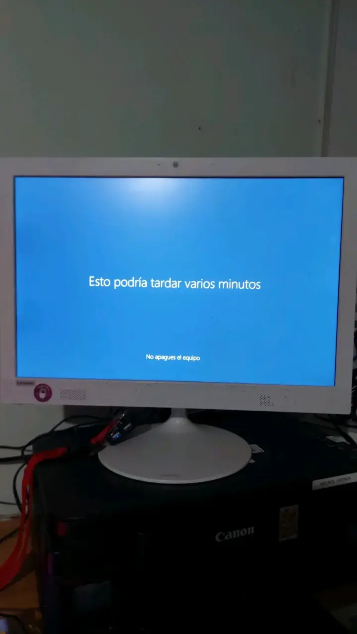Computador Lenovo All-in-One 19.5 pulgadas - 1