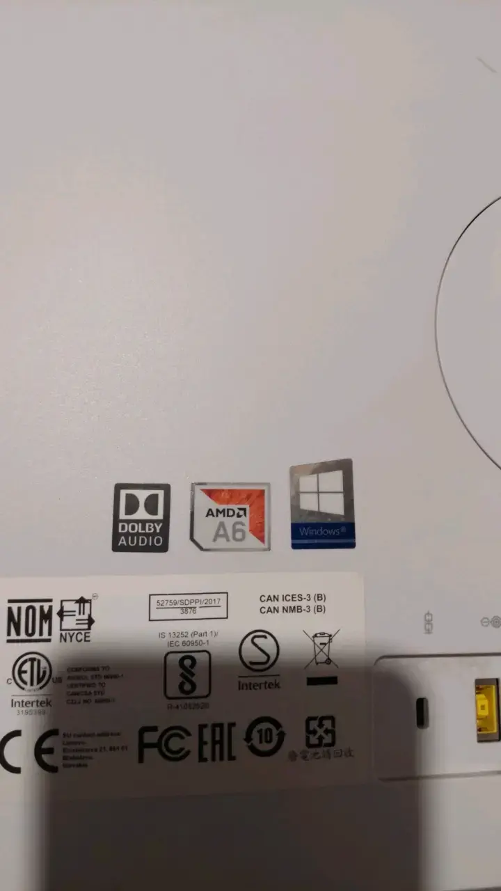 Computador Lenovo All-in-One 19.5 pulgadas - 3