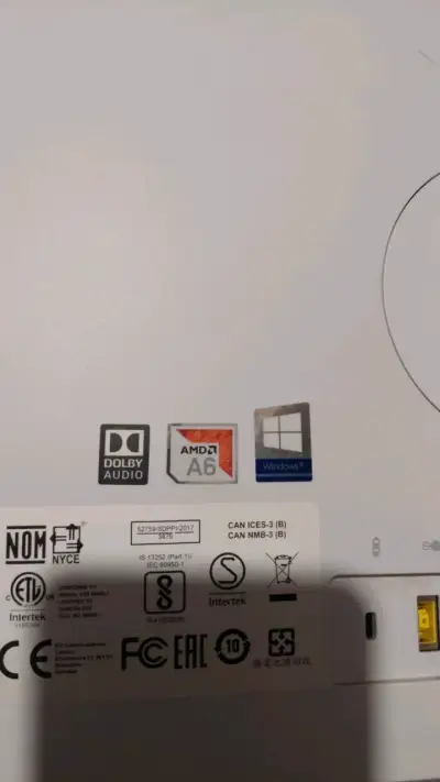 Computador Lenovo All-in-One 19.5 pulgadas - miniatura 3
