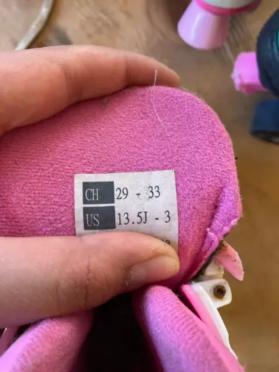 Patines de cuatro ruedas para niña talla 29-33 - miniatura 3