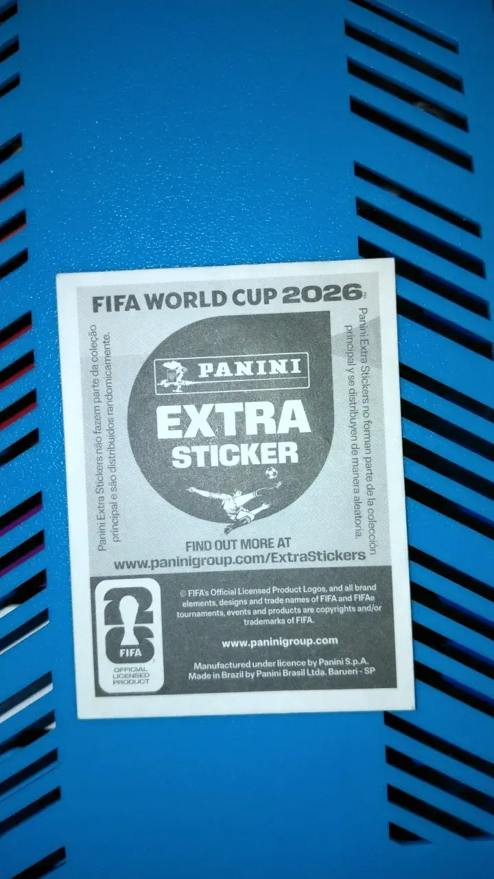 Lámina Panini Extra Sticker Lionel Messi Mundial 2026 - 2