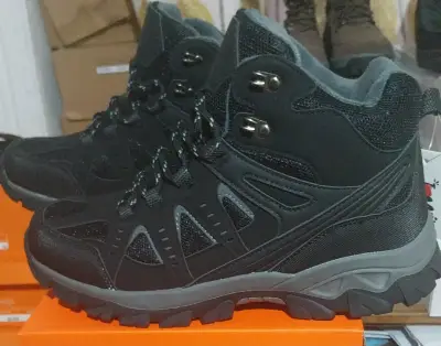 Botas de senderismo negras para hombre - miniatura 4