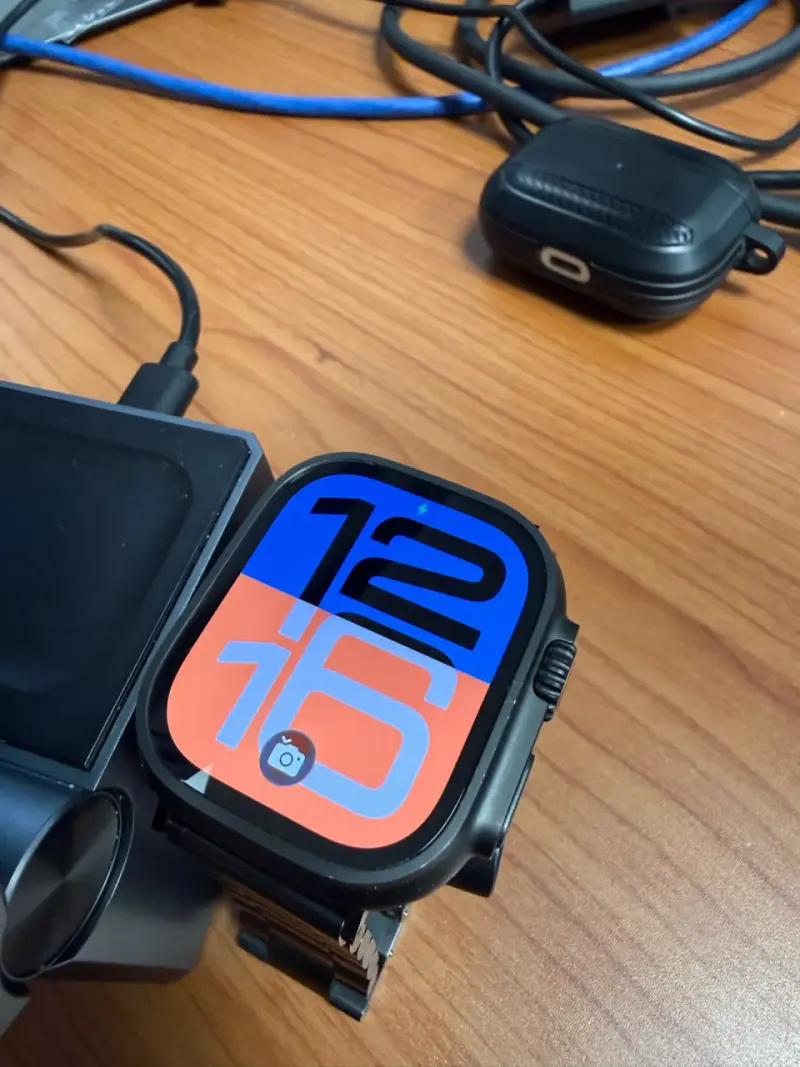 Apple Watch Ultra 2 - 2