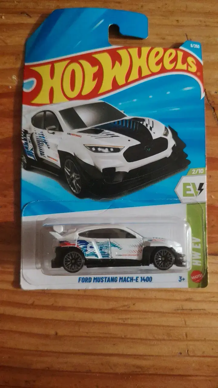 Hot Wheels Ford Mustang Mach-E 1400