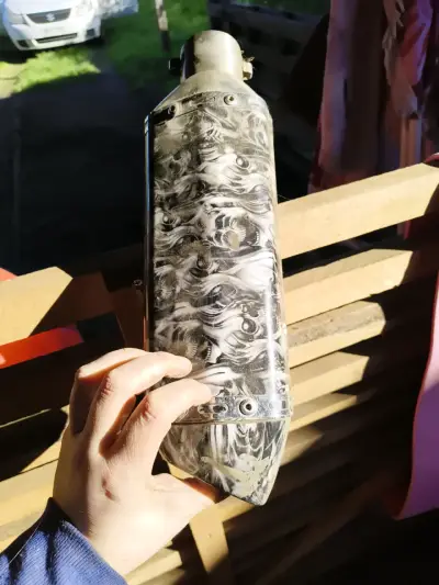 Silenciador de escape para moto con diseño tribal - miniatura 1