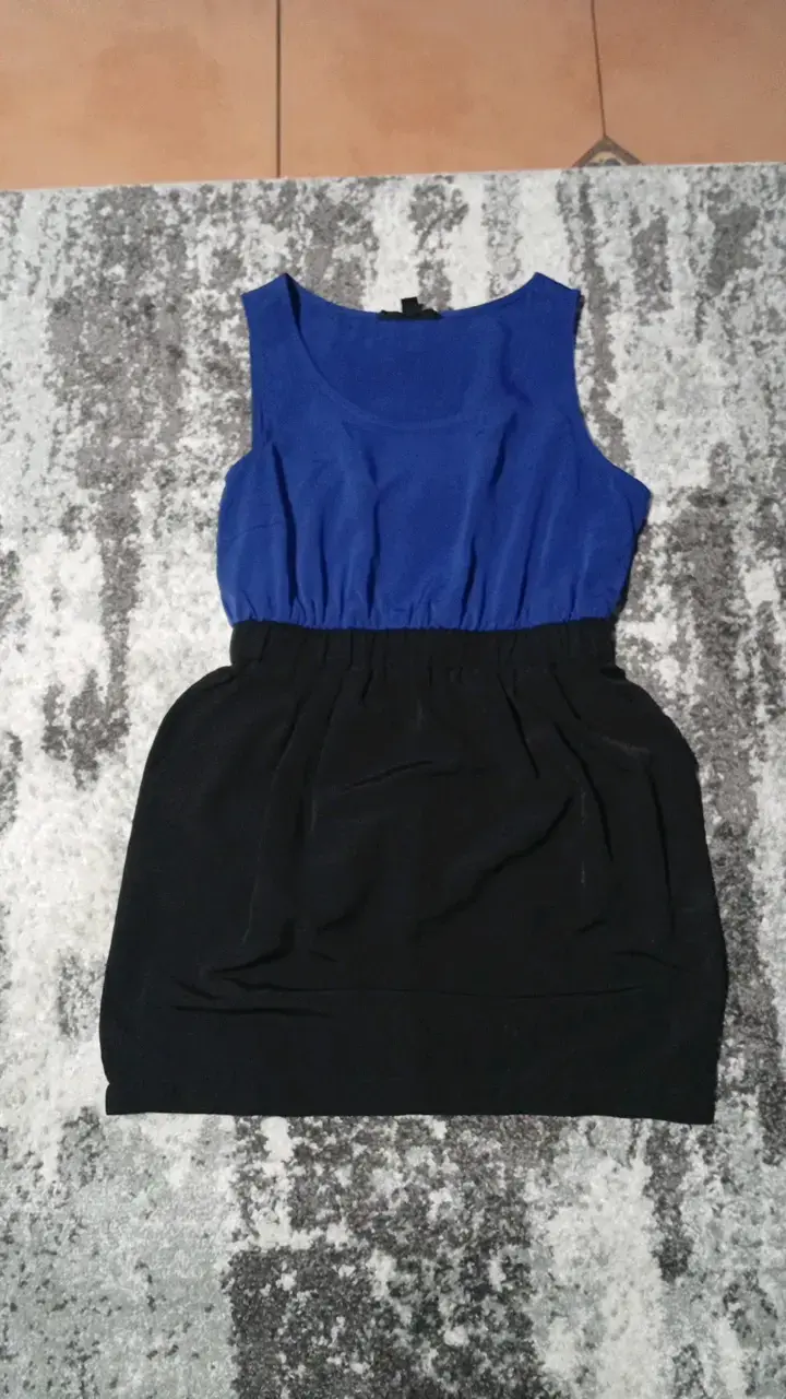 Vestido bicolor azul y negro para mujer