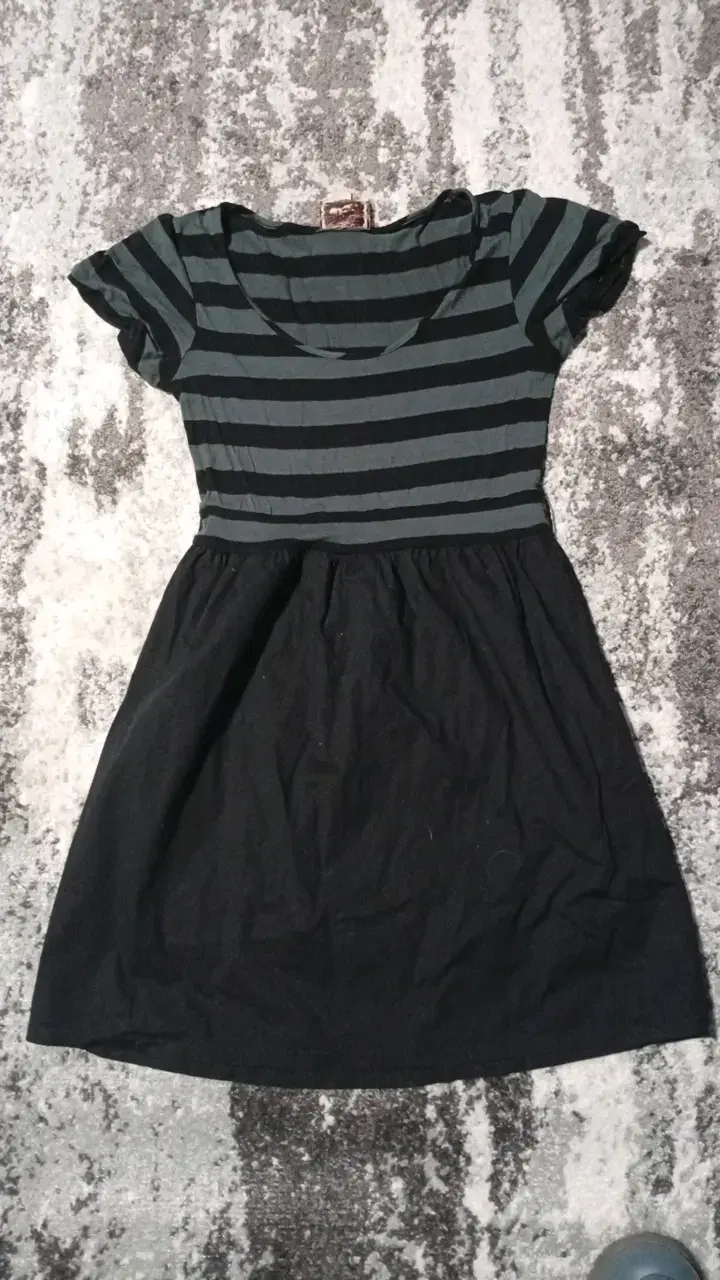 Vestido a rayas negro y verde Pink Rose - 1