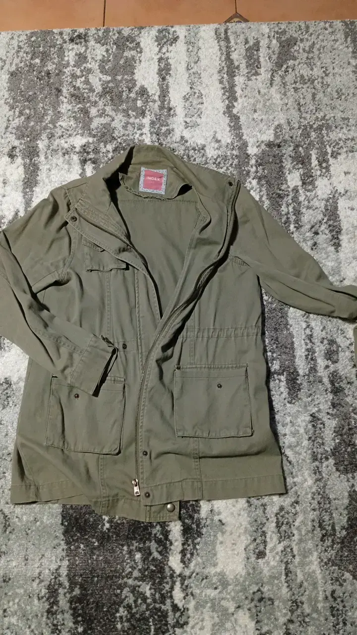 Chaqueta verde militar con bolsillos - 2