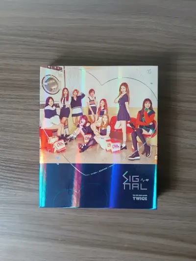 Álbum de música 'Signal' Ver C de Twice - miniatura 1