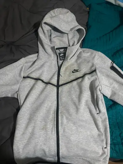 Polerón nike tech gris - miniatura 1
