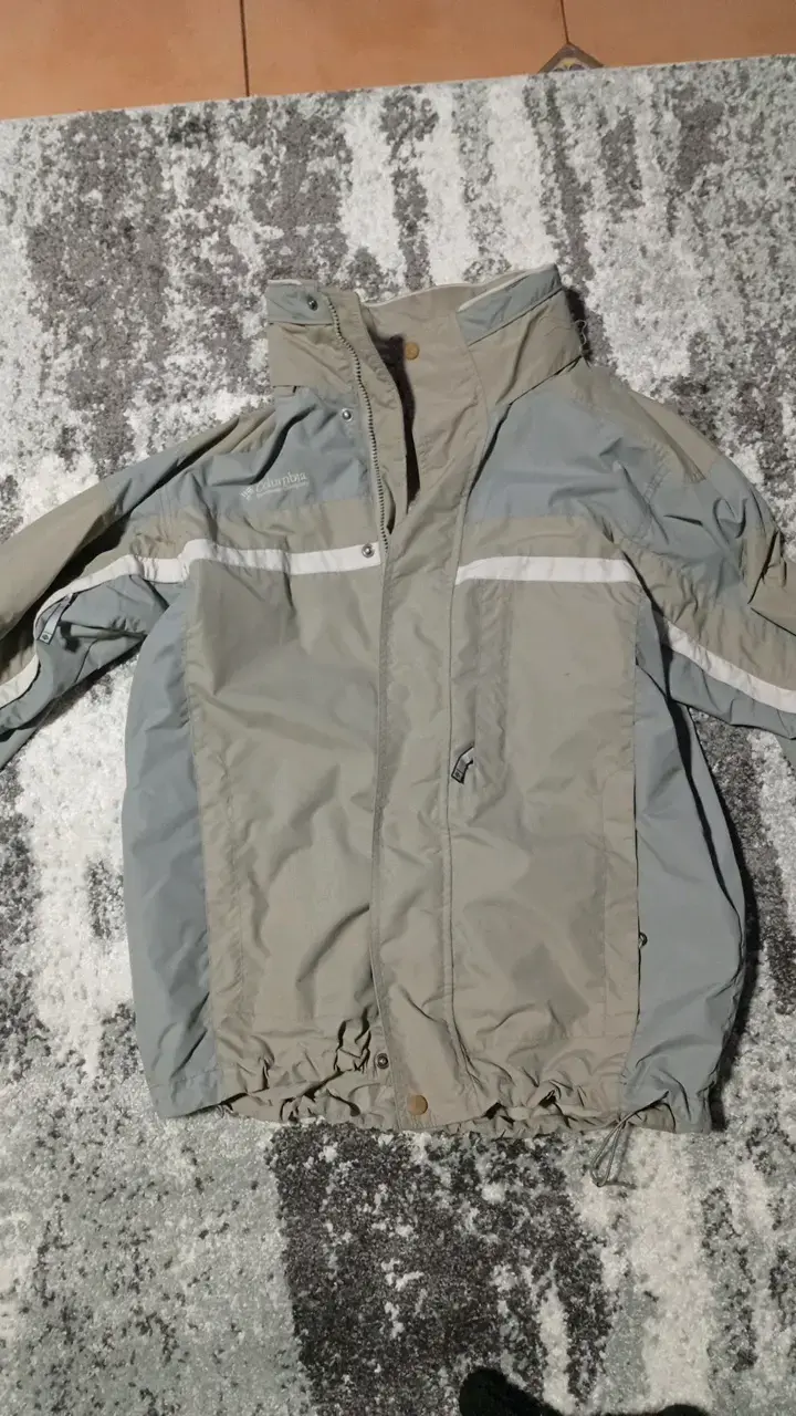 Chaqueta impermeable Columbia gris para hombre