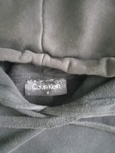 Polerón negro Calvin Klein para hombre - miniatura 2