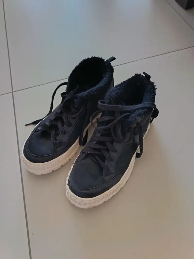 Zapatillas de invierno negras con forro