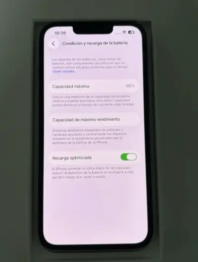iPhone 13 en excelente estado caja original - miniatura 2