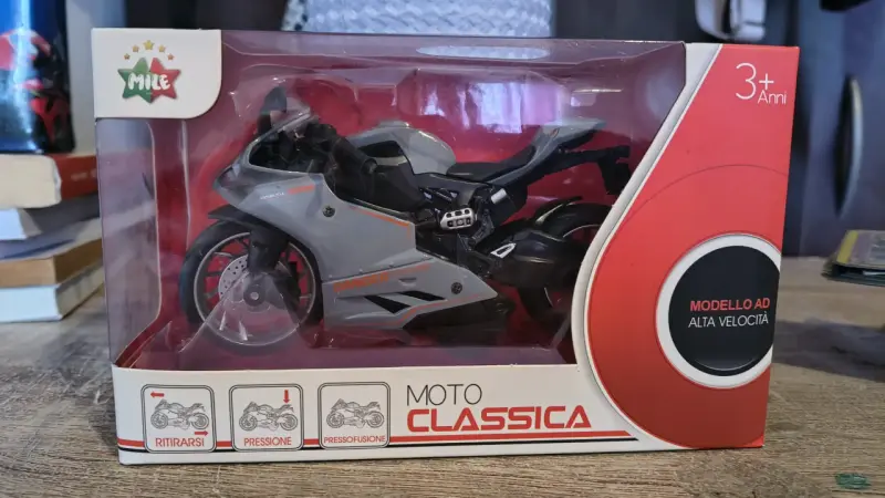 Moto escala 1:12 - 1