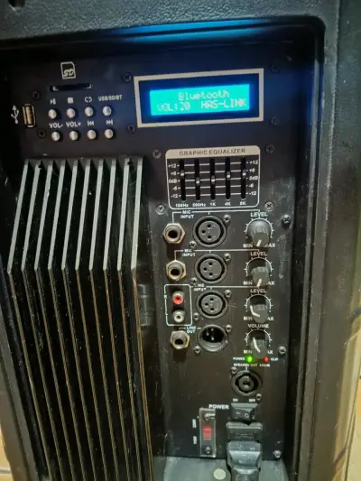 Parlante activo Carver Pro con Bluetooth - miniatura 2