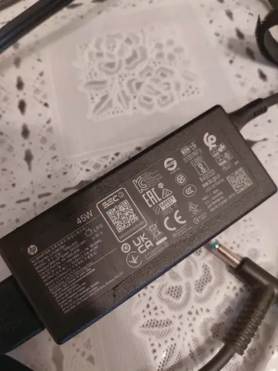 Laptop HP 15.6 pulgadas Intel Core i5 - miniatura 4
