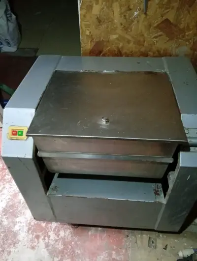 Amasadora industrial de acero inoxidable - miniatura 4