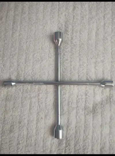 Llave Cruz Auto/Moto medidas tuerca 17/21/23/19 - miniatura 1
