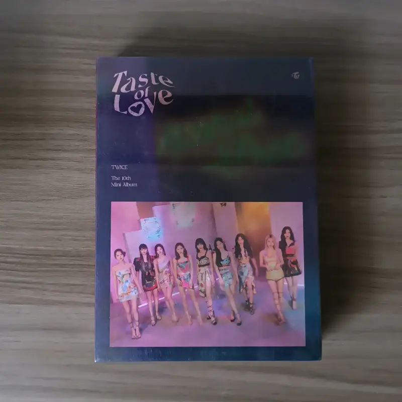 Álbum 'Taste of Love' Ver Fallen de Twice
