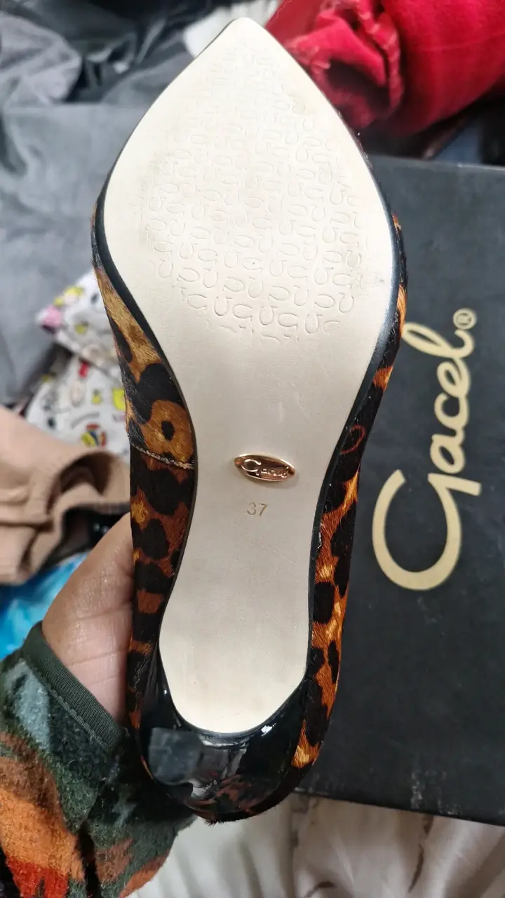 Zapatos de tacón animal print marca Gacel 37 - 2