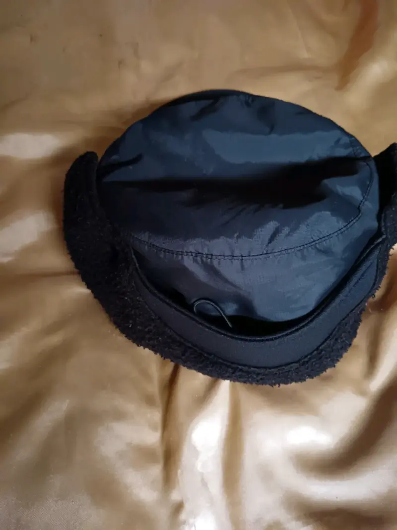 Gorro de invierno negro Mammut con orejeras - 3