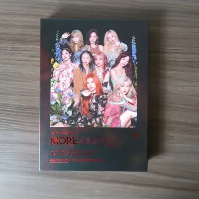 Álbum de música More & More Ver A de Twice - miniatura 1