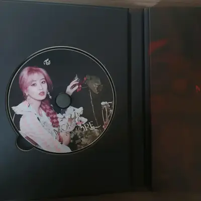 Álbum de música More & More Ver A de Twice - miniatura 2