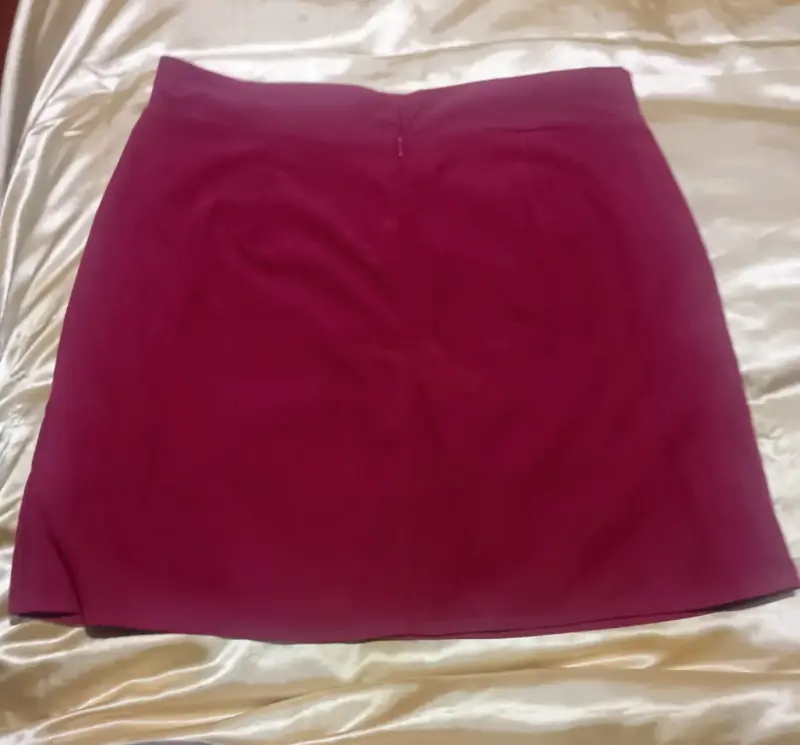 Conjunto de blusa y falda burdeos para mujer - 3