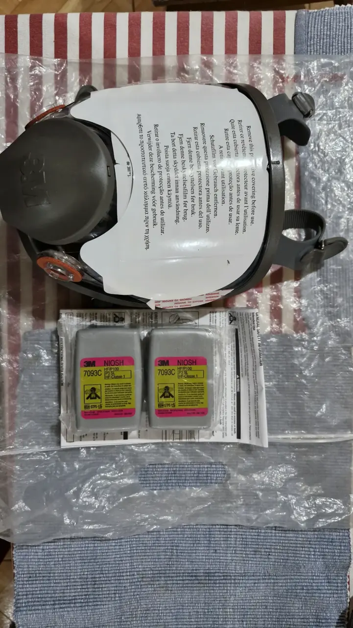 Máscara respiratoria 3M con filtros NIOSH 7093C
