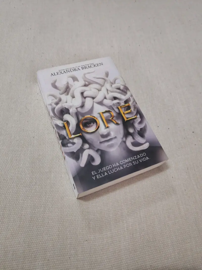 Libro 'Lore' de Alexandra Bracken - 1