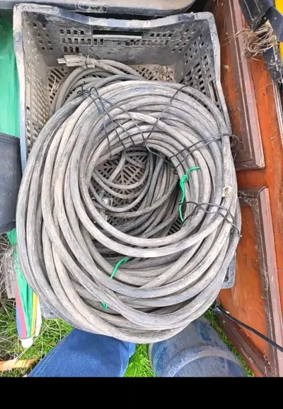 Cable eléctrico grueso para exteriores - miniatura 1