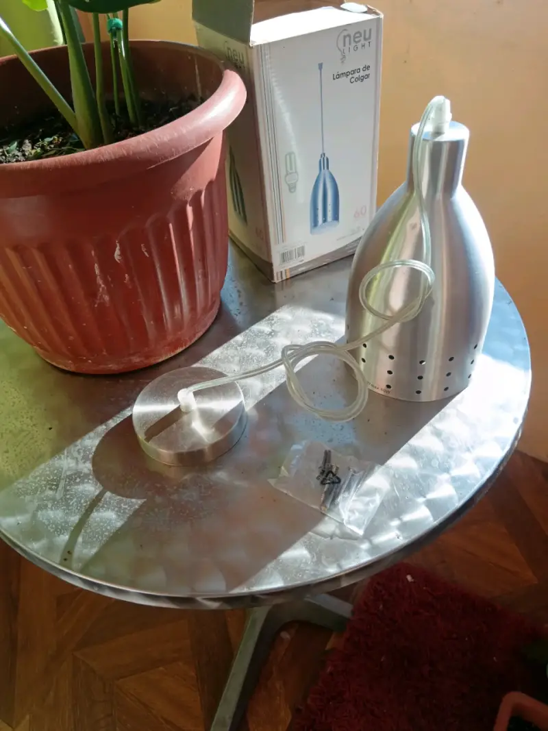 Lámpara de colgar metálica Neu Light - 1