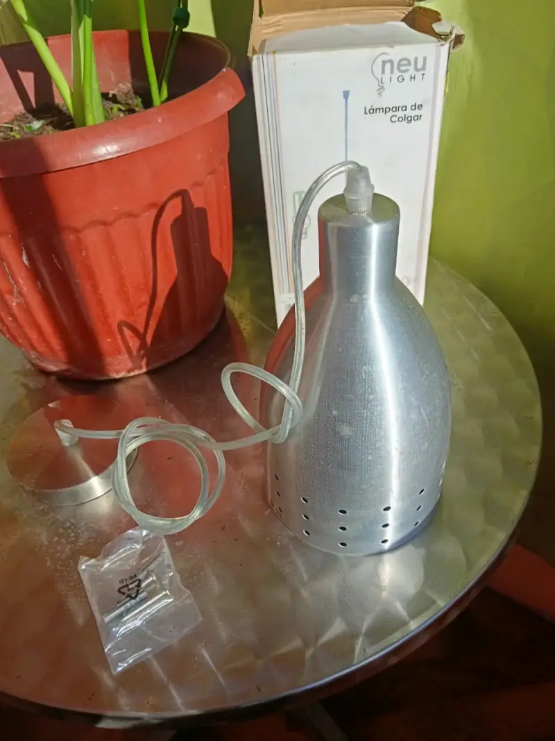 Lámpara de colgar metálica Neu Light - 2