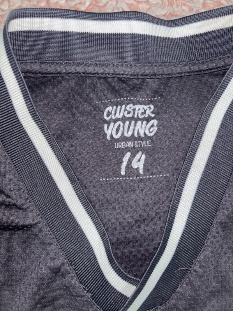 Polera oversize azul marino Cluster Young - 3