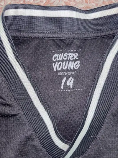 Polera oversize azul marino Cluster Young - miniatura 3
