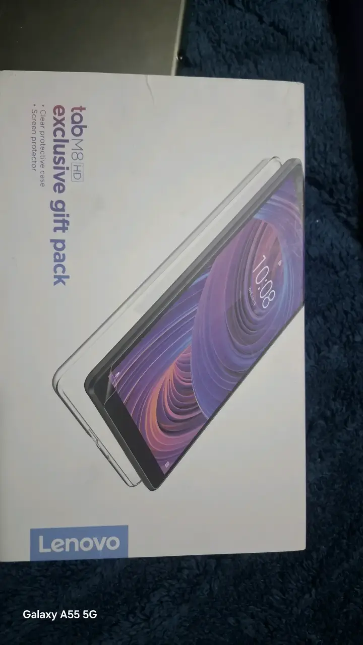 Tablet Lenovo Tab M8 HD con funda y protector - 2
