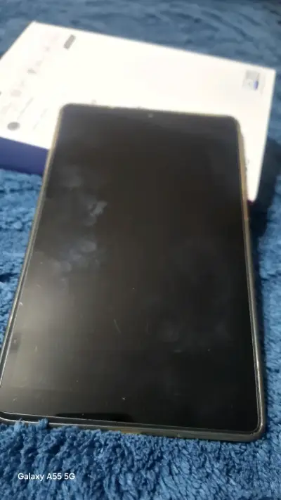 Tablet Lenovo Tab M8 HD con funda y protector - miniatura 5