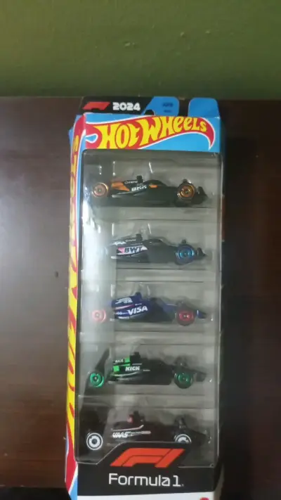 Set de Autos Hot Wheels Fórmula 1 2024 - miniatura 1