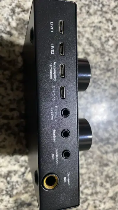 Tarjeta de sonido V8 para streaming y grabación - miniatura 2