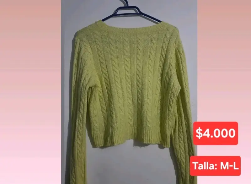 Suéter amarillo de punto trenzado talla M-L
