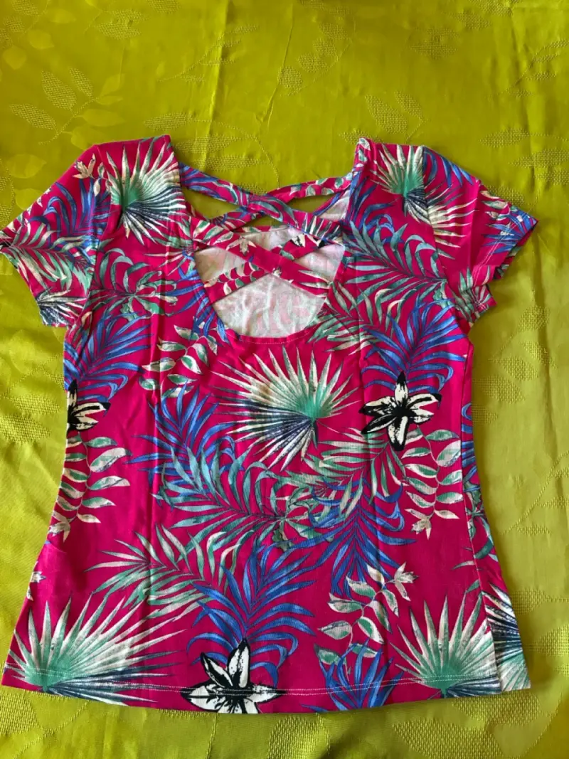 Polera estampada tropical mujer talla L - 2