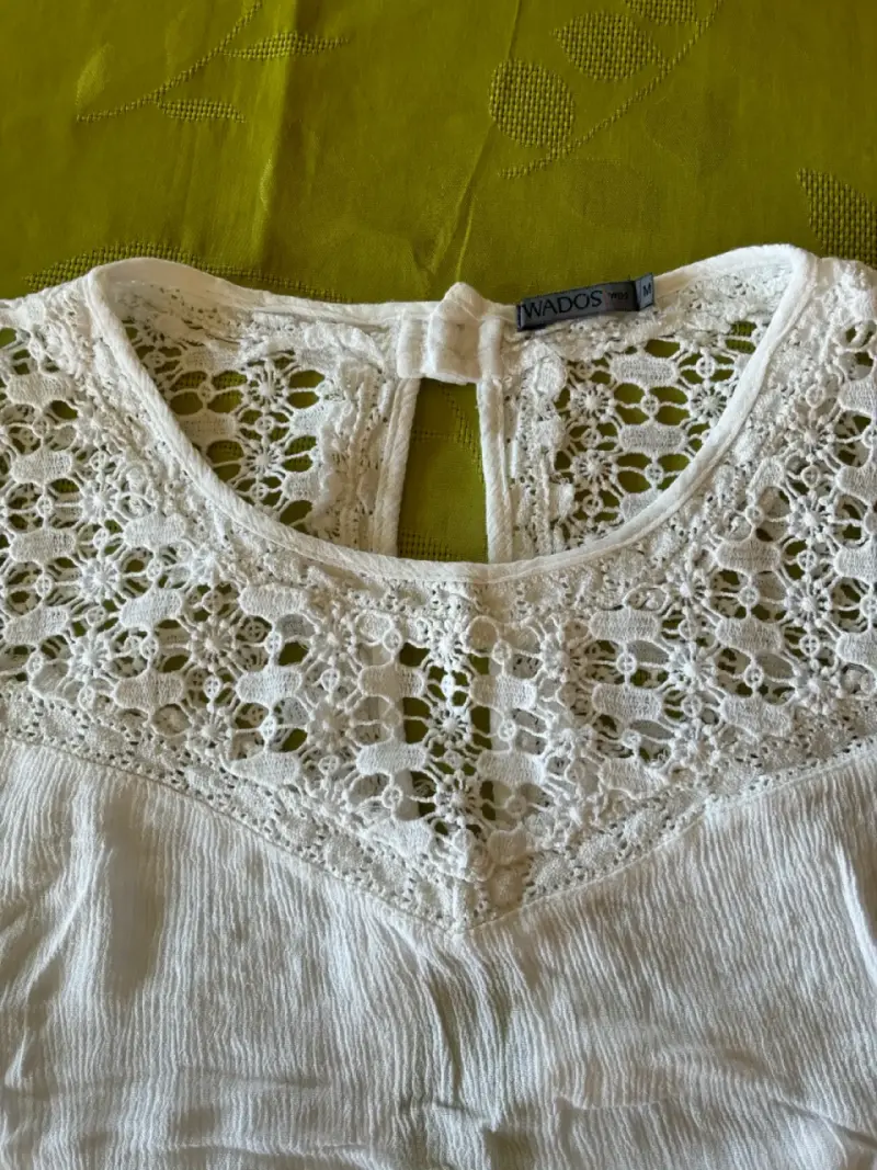 Blusa sin mangas blanca con encaje Wados - 2