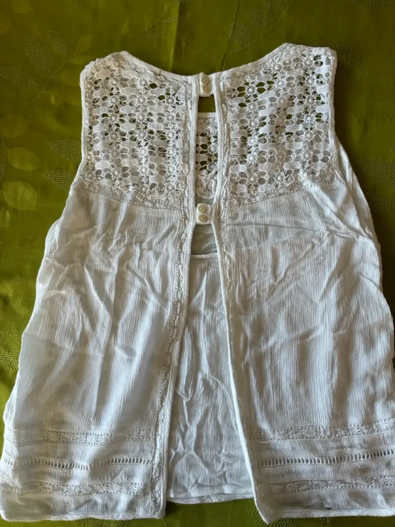 Blusa sin mangas blanca con encaje Wados - 3