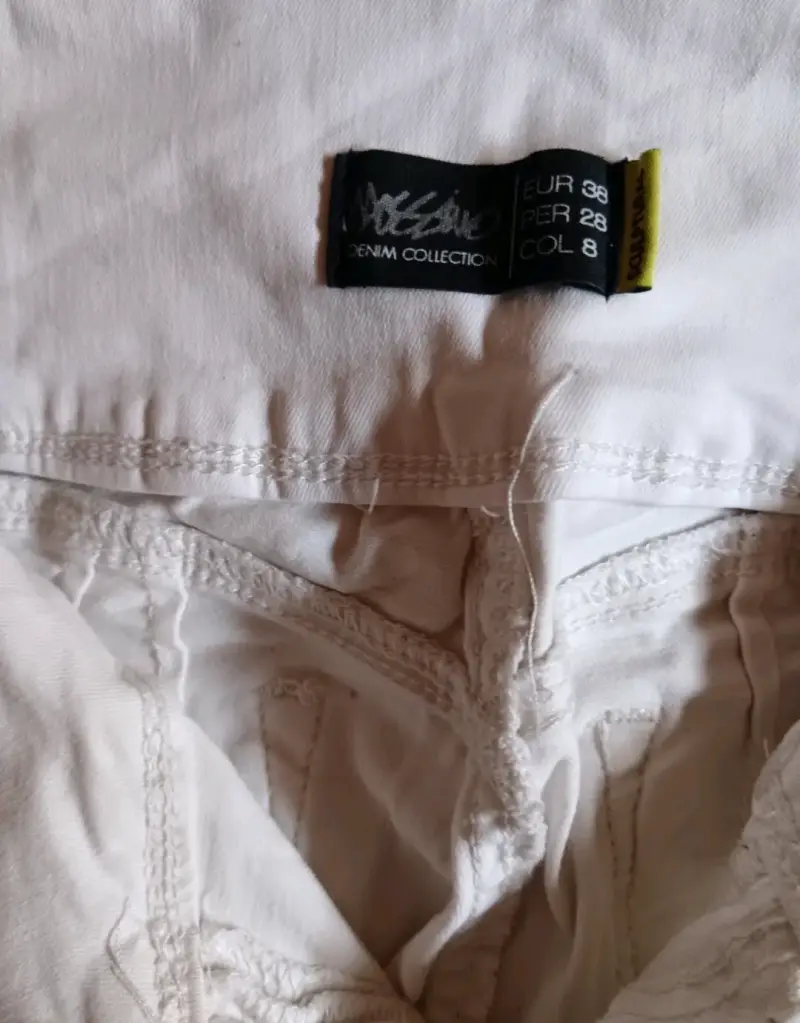 Pantalones blancos de mezclilla para mujer - 2