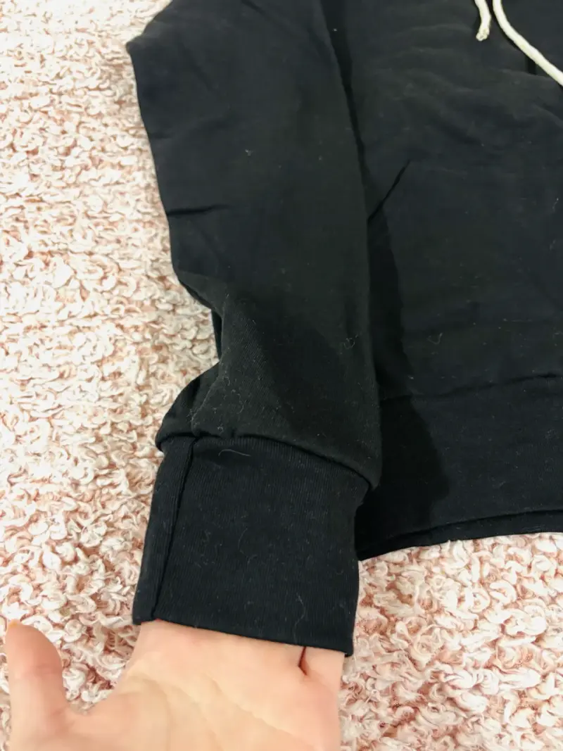 Polerón negro con capucha talla M - 3