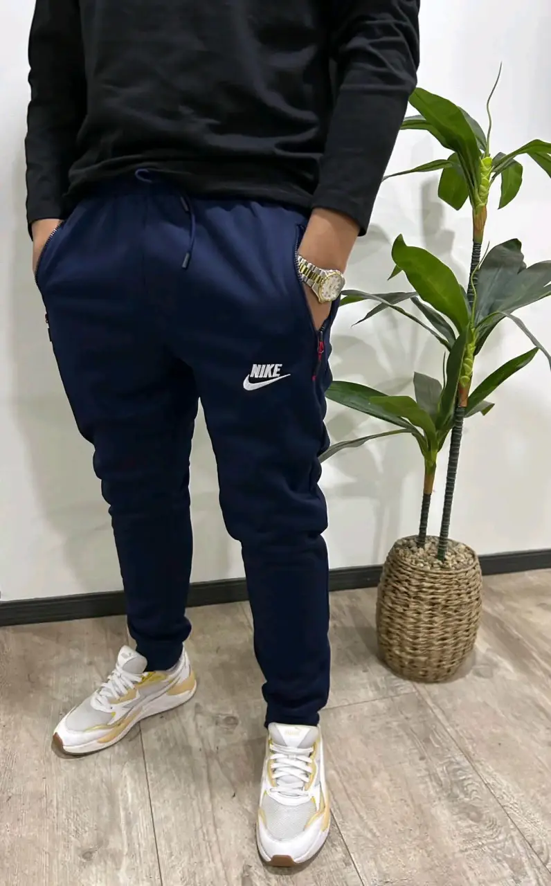 Pantalones Nike - 2